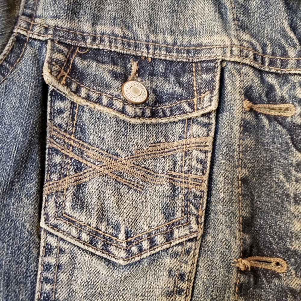 Distressed Denim Jacket - Picture 5 of 7